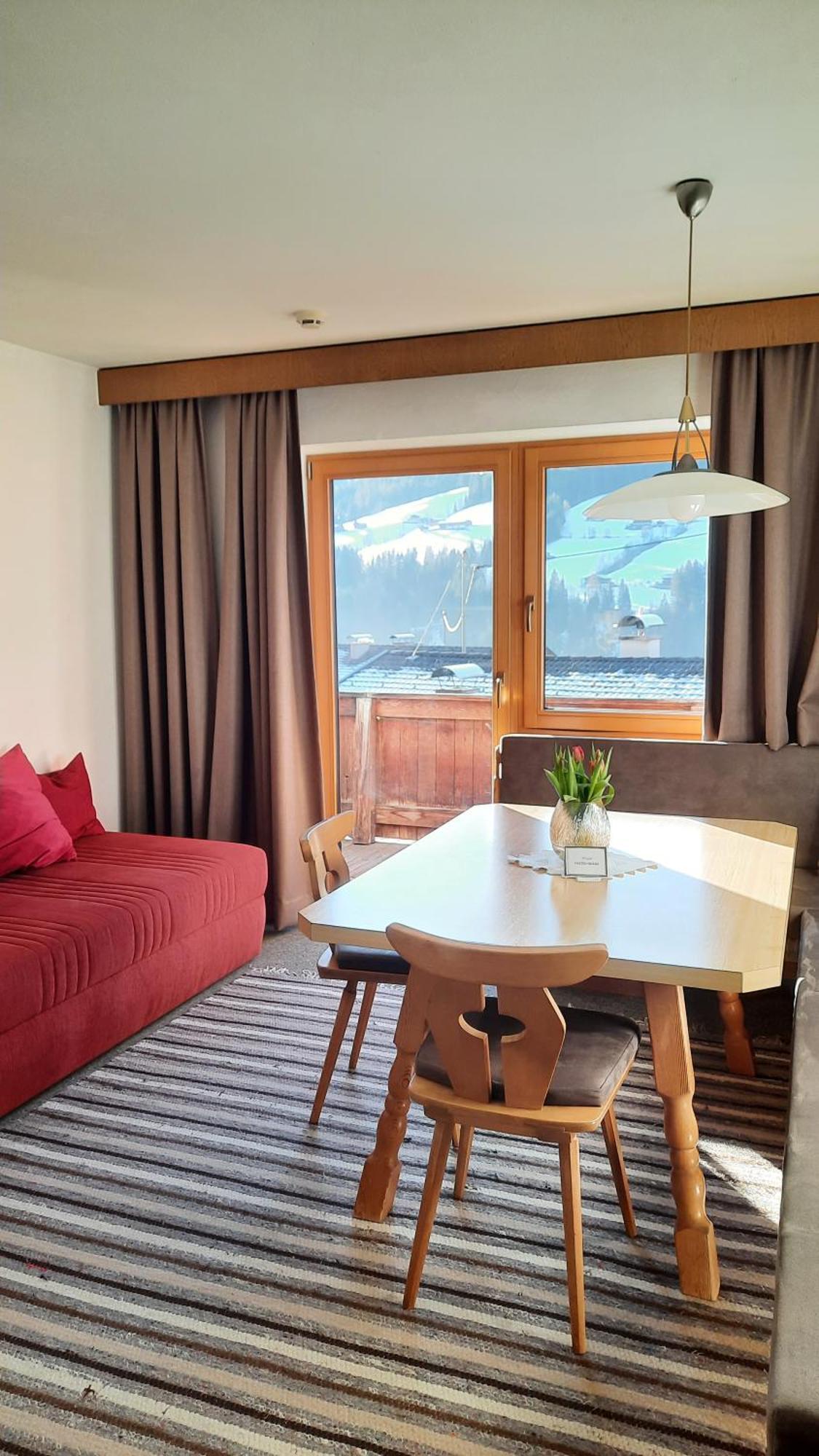 Haus Gmahblick Ferienwonungen Hotel Alpbach Eksteriør billede