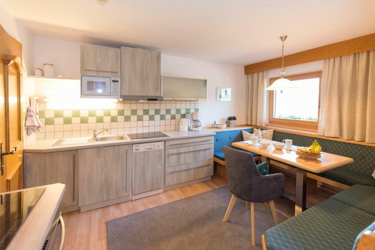 Haus Gmahblick Ferienwonungen Hotel Alpbach Eksteriør billede
